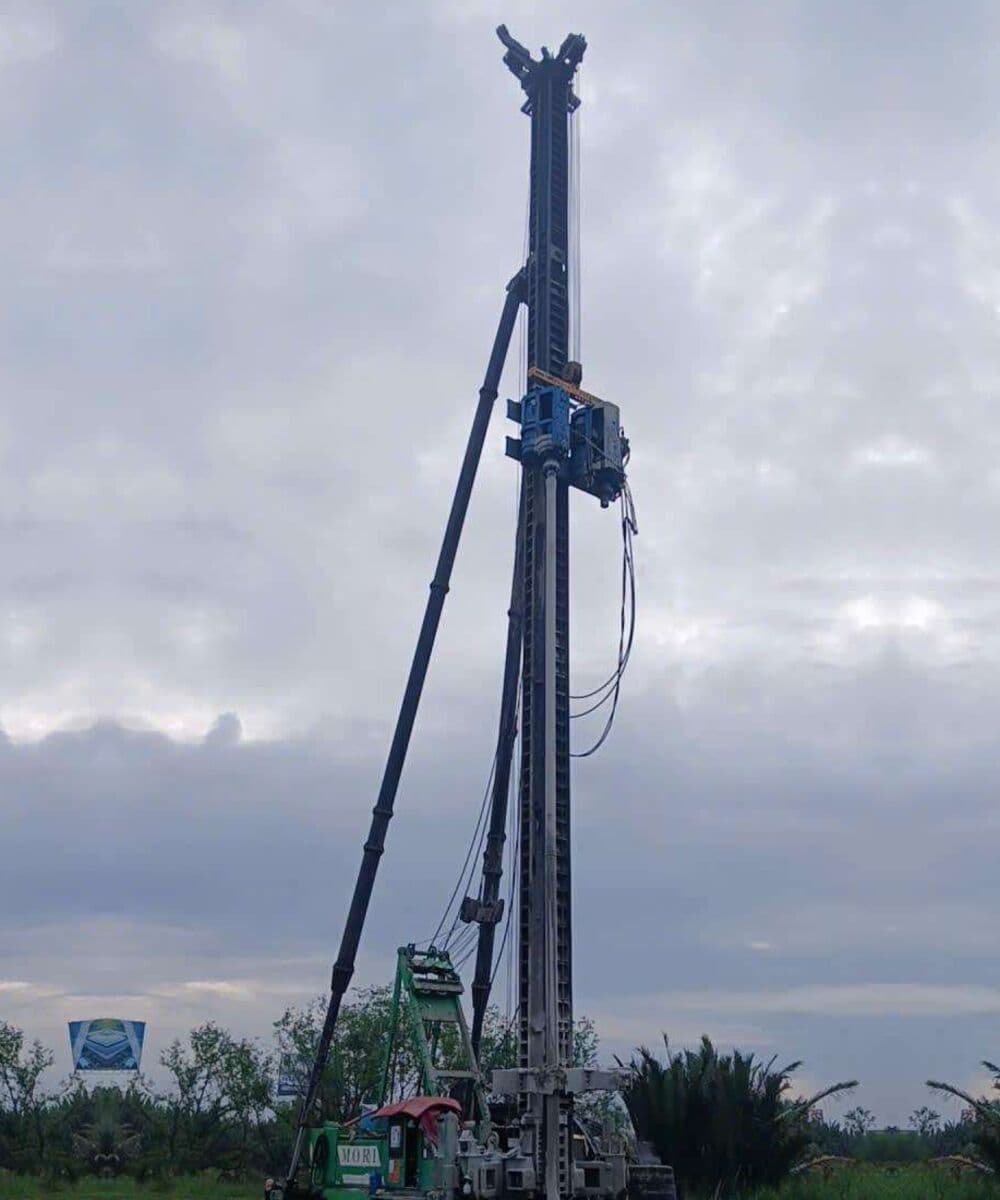 Xe khoan Hitachi PD100