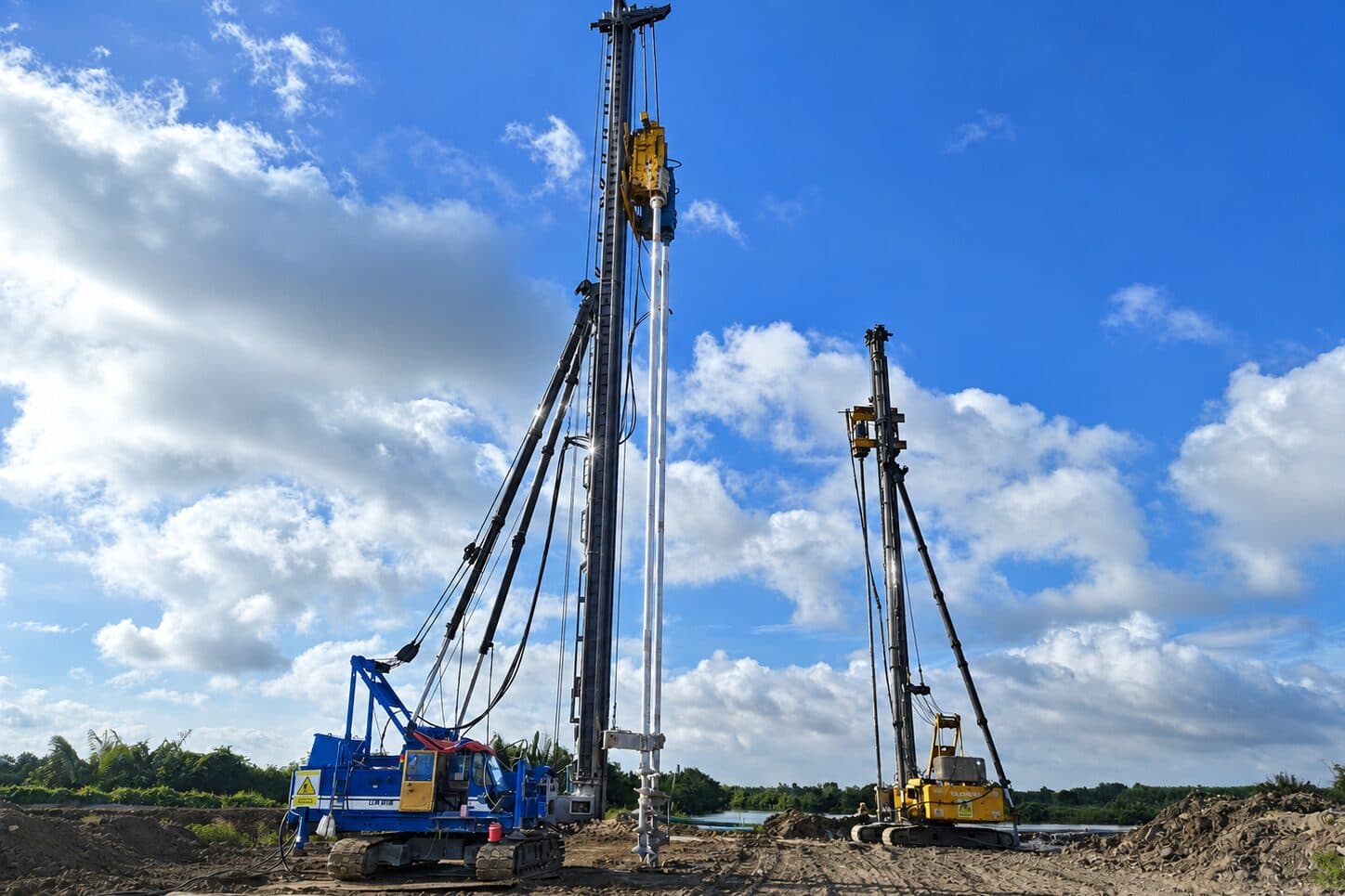 Thi công cọc xi măng đất (CDM)